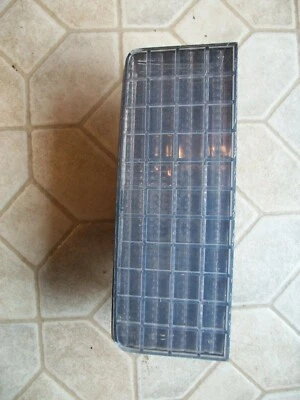 1974-1976 Ford Gran Torino/Ranchero grade dianteira direita sinal de seta - Imagem 1 de 2