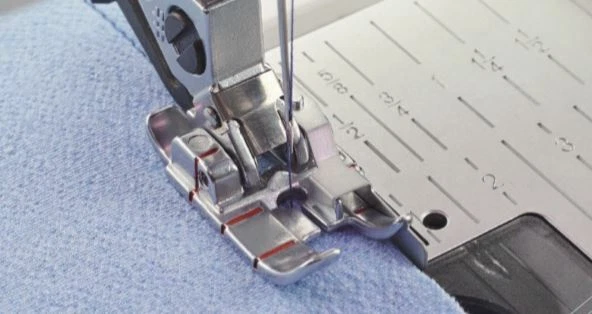 Original PFAFF Patchworkfuß Con Guía Y Realem 1/4" Medida Art 821063096 - Imagen 1 de 1