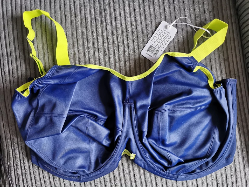 Sujetador deportivo con aros Elomi Energise, 38JJ, NUEVO CON ETIQUETAS. Azul marino y amarillo. Foto 1 de 4