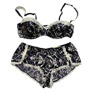 Y2K Forever 21 Womens Size 34C / S Lingerie Set Satin Bra & Bottoms - Picture 1 of 7