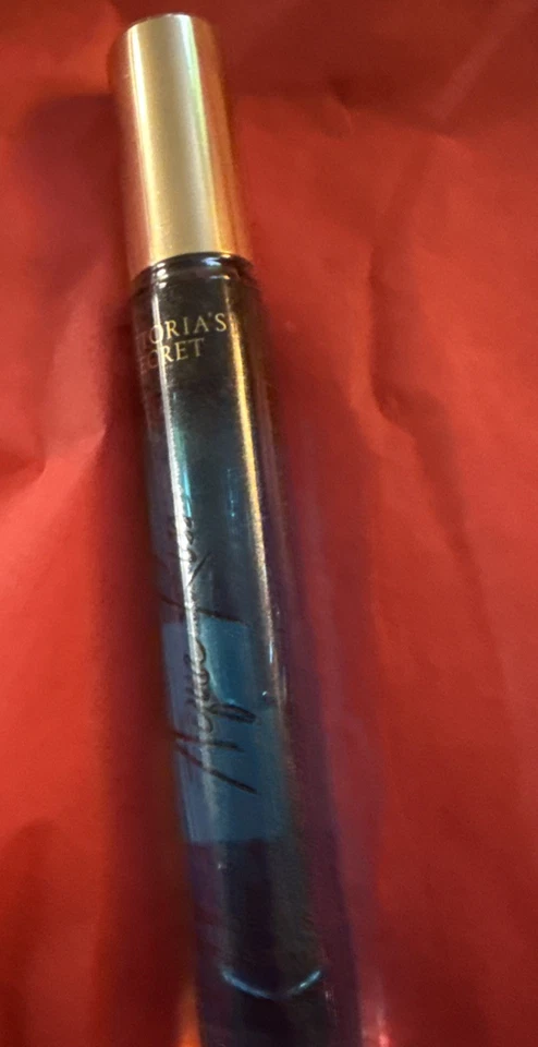 VICTORIA'S SECRET Aqua Kiss ROLLERBALL EAU DE PARFUM ROLLERBALL  .23 OZ - Image 1 of 4