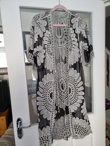 Beach Cover Up Size 10 Black White Embroidered Never Worn - Picture 1 of 5