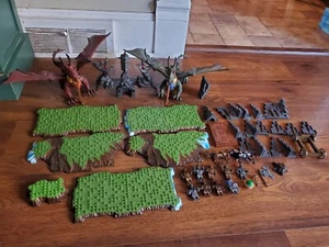 MEGA BLOKS Lot Of 2 Dragon's, Bases & Accessories! Extra Pieces - Picture 1 of 11