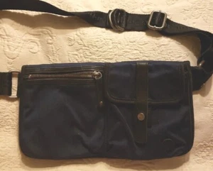 LULULEMON "TRAVEL POOCH" DOG WALKING GÜRTELTASCHE NAVY BAUCHTASCHE  - Bild 1 von 19