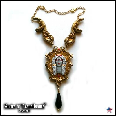 Luxury Jewelry Baroque Necklace Art Deco Vintage Style Pendant Jewellery Charm - Image 1 of 4