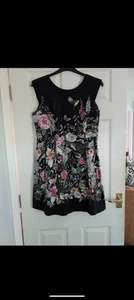 Oasis Dress 14 Cute Pattern - Picture 1 of 7