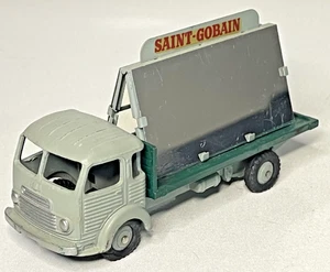 Dinky Toys No. 33C Simca Miroitier Saint-Gobain Truck - Picture 1 of 8