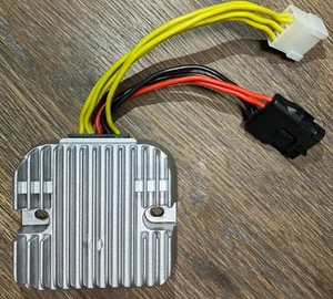 Voltage Regulator Rectifier For Polaris SPORTSMAN 700 800 EFI 2005-2006 #4011100 - Picture 1 of 3