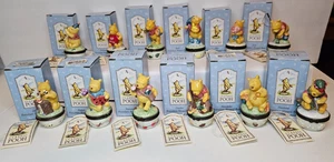 Lote de 12 cajas de baratijas con bisagras de porcelana Disney Winnie The Pooh ~ meses del año - Imagen 1 de 10