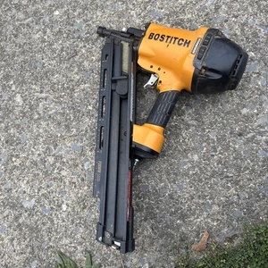 (MA5) Bostitch F28WW 28 Degree Wire Weld Framing Nailer - Picture 1 of 4