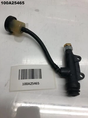 APRILIA RSV 1000R 2004 REAR BRAKE MASTER CYL & RES OEM M1980 LOT100 100A25465 - Изображение 1 из 2