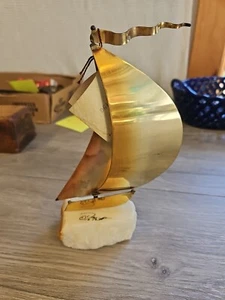 Escultura de velero vintage John DeMott California latón 1975 - Imagen 1 de 6