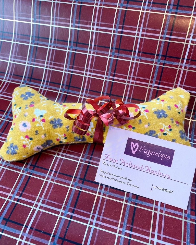 Juguete para perro chirrido cachorro, juguete de hueso vegano, regalo para perro, tela hecha a mano Foto 1 de 4