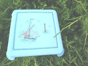 DESSOUS DE PLAT TRADITIONNEL EMAILLE BATEAU EMAIL VERITABLE 800°C FABRIC. FRANCE - Picture 1 of 1