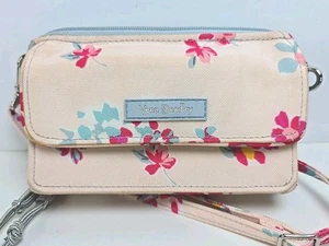 Vera Bradley RFID All in One Wristlet Wallet Tossed Posies Pink - Picture 1 of 5