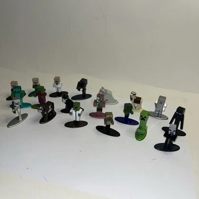 Lot of 19 Minecraft Dungeons Nano Metalfigs Die Cast Figures JADA Loose - Image 1 of 4
