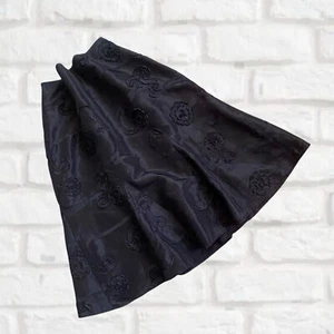 Marks & Spencer Black Taffeta Appliqué Midi Skirt Size 14 Long - Bild 1 von 2
