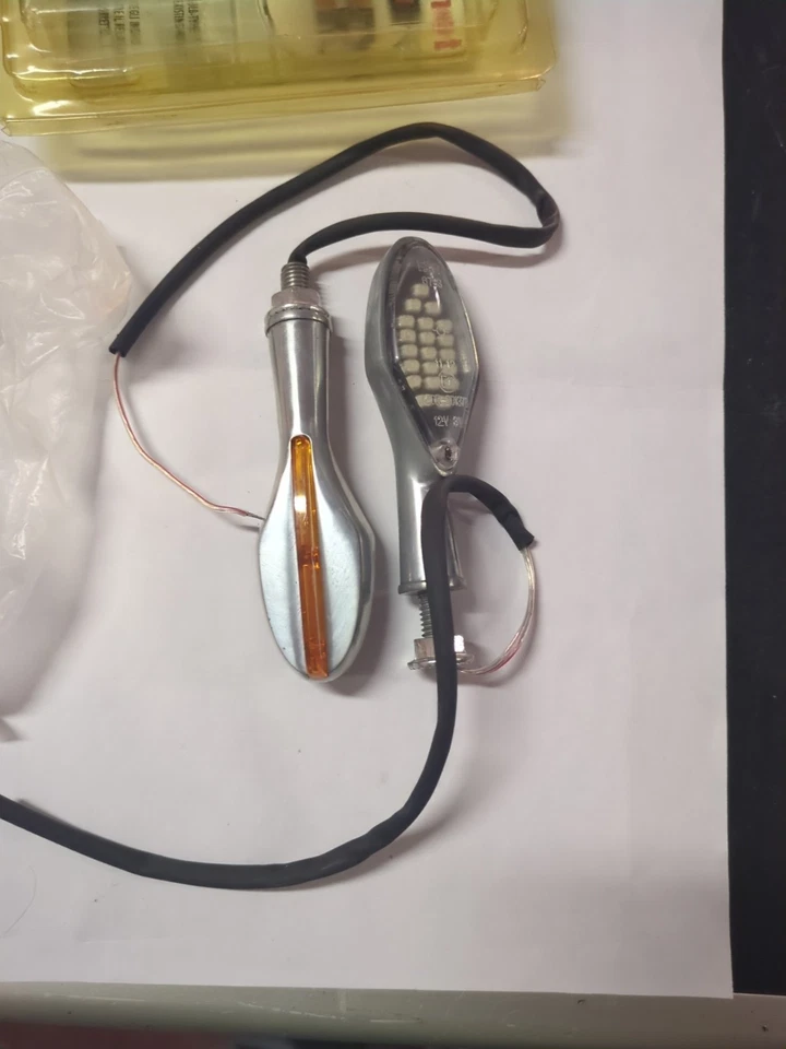 FRECCE  LED ALLUMINIO MOTO CUSTOM   OMOLOGATE  FAR 7033 - Immagine 1 di 1