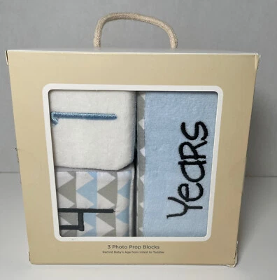 ПЕРВЫЕ ВПЕЧАТЛЕНИЯ 3 фото реквизит блоки синий серый недели дни месяцы цифры - Изображение 1 из 4