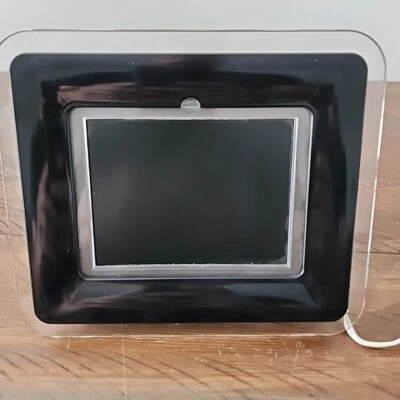 Coby DP-559 Digital Photo Frame 4.5" x 3.5" Screen - Image 1 of 4