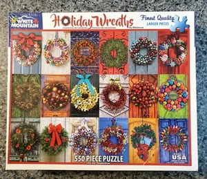 NEW White Mountain HOLIDAY WREATHS 550 piece puzzle Christmas - Picture 1 of 6