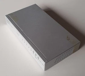 SWITCH ETHERNET 8 PORTE ZYXEL ES-108A - Picture 1 of 7