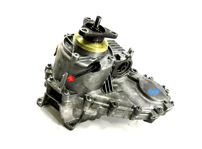 2009-2014 BMW X5M X6 X6M (E70 E71) 4.4L S63 TWIN TURBO ENGINE - TRANSFER CASE - Image 1 of 4