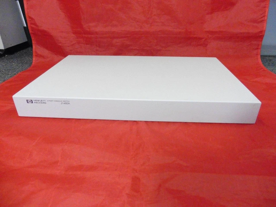 HP J1493A 4 Port Console Switch J1493B KVM - Image 1 of 1