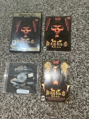 Diablo 2 II (PC, 2000-2001) - With Expansion Set And Strategy Guides - Image 1 of 4