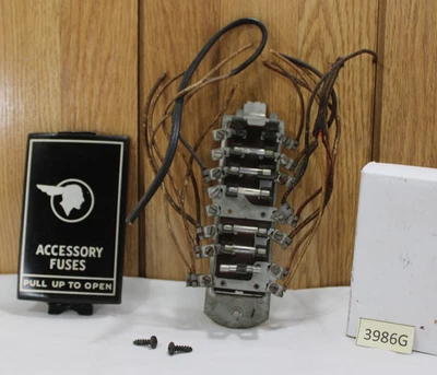 1952-1954 PONTIAC CHIEFTAIN FUSE BOX WITH COVER AND CUT WIRES 52-54 - Image 1 of 4