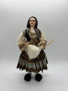 Vintage bulgarische oder rumänische Volkstrachtenpuppe 10 Zoll traditionelle Kleidung - Bild 1 von 4