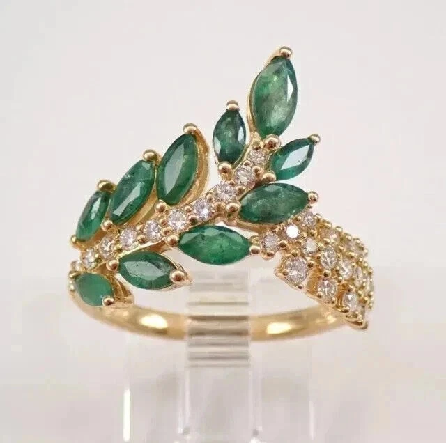 Anillo de hoja de esmeralda simulada de corte marquesa de 3,00 quilates enchapado en oro amarillo de 14 quilates Foto 1 de 3