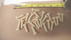 Lot of 25 pcs 1/4-20 x 1" Nylon pan head screws, new - Picture 1 of 1