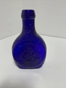 Vintage Clevenger MUSEUM EDITIONS Glass Flask Decanter Bottle Magnolia - Picture 1 of 6
