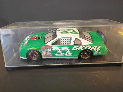 Nascar 1/24 Die Cast Robert Presley #33 Skoal Bandit 2000 Monte Carlo Foto 1 de 4