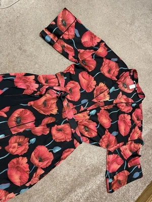 H&M Floral Amapola Bata Aberturas Laterales Rojo Negro Cinturón XS/S Kimono Foto 1 de 4