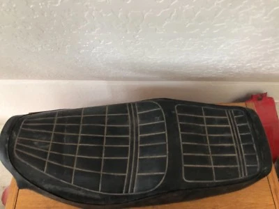 Asiento máximo Yamaha XJ 750 82, ¡bonito! 15R-W2472-00-00 Foto 1 de 4