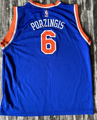 Adidas NBA New York Knicks Kristaps Porzingis #6 Jersey Blue Youth sz XL Cover