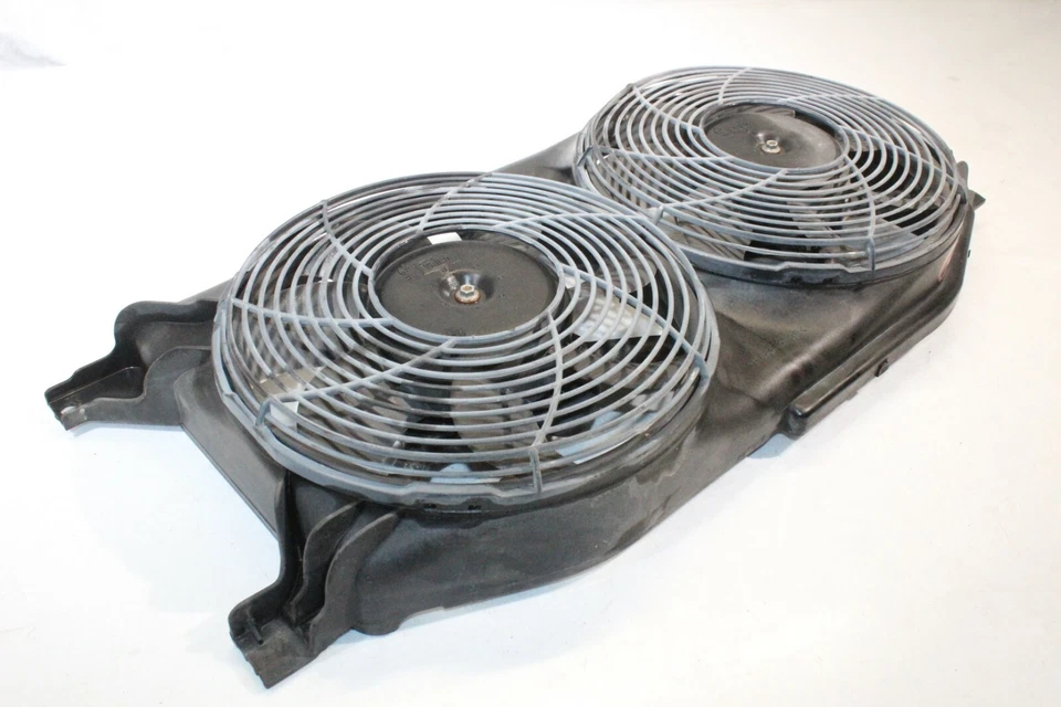 Mercedes-Benz ML320 2002 ventilador de radiador y montaje de cubierta L1754  Foto 1 de 4