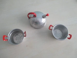 Vintage Puppengeschirr / Puppenküchengeschirr aus Aluminium - Bild 1 von 2