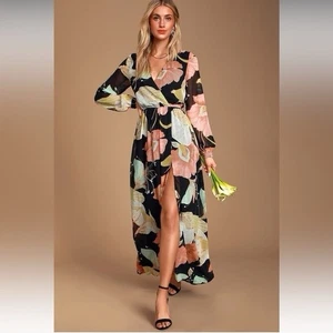 Lulus Maxikleid schwarz Blumendruck MED feminin Datenight Event sexy neu mit Etikett - Bild 1 von 8