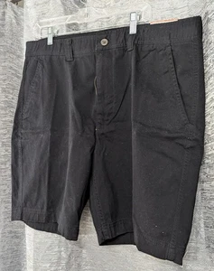 St Johns Bay Black Men's Shorts Sz 38 NWT - Picture 1 of 4