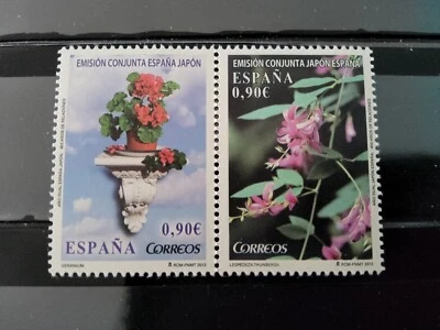 ESPAÑA 2013 - EDIFIL 4835/36 - FLORES - MNH - Imagen 1 de 2
