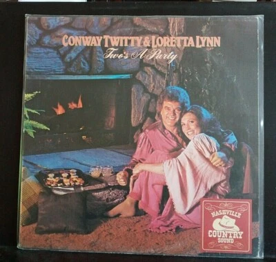 Conway Twitty & Loretta Lynn - Two's A Party (LP, Album) - Photo 1/4