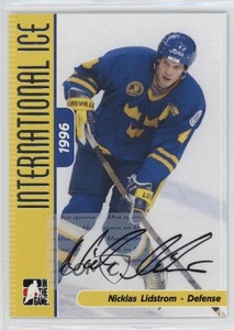 2006 In the Game-Used International Ice Signature Series Nicklas Lidstrom Auto