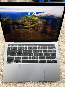 Apple MacBook Pro Two Thunderbolt 13 2019 i5-8257U 1.4ghz 8GB RAM 256GB SSD #117 - Bild 1 von 7