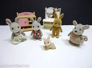Calico Critters Cottontail Rabbit Figures Tan Rabbit & Mouse Furniture 7 Pcs - Picture 1 of 12