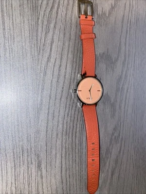 Relógio Furla rosa (vidro arranhado veja fotos) sem bateria - Imagem 1 de 4