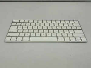 Apple Magic Wireless Rechargeable Bluetooth Keyboard A1644 - Afbeelding 1 van 3