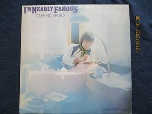 CLIFF RICHARD - I'M NEARLY FAMOUS (12'' VINYL) EMC 3122 - 1976 EMI RECORDS - VGC - Bild 1 von 2